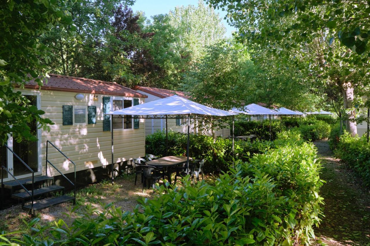 Camping La Chiocciola Hotel Capannole Esterno foto