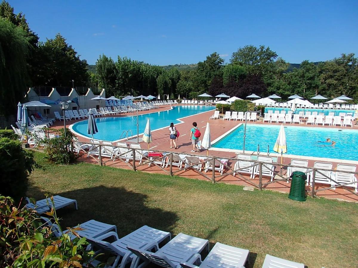Camping La Chiocciola Hotel Capannole Esterno foto